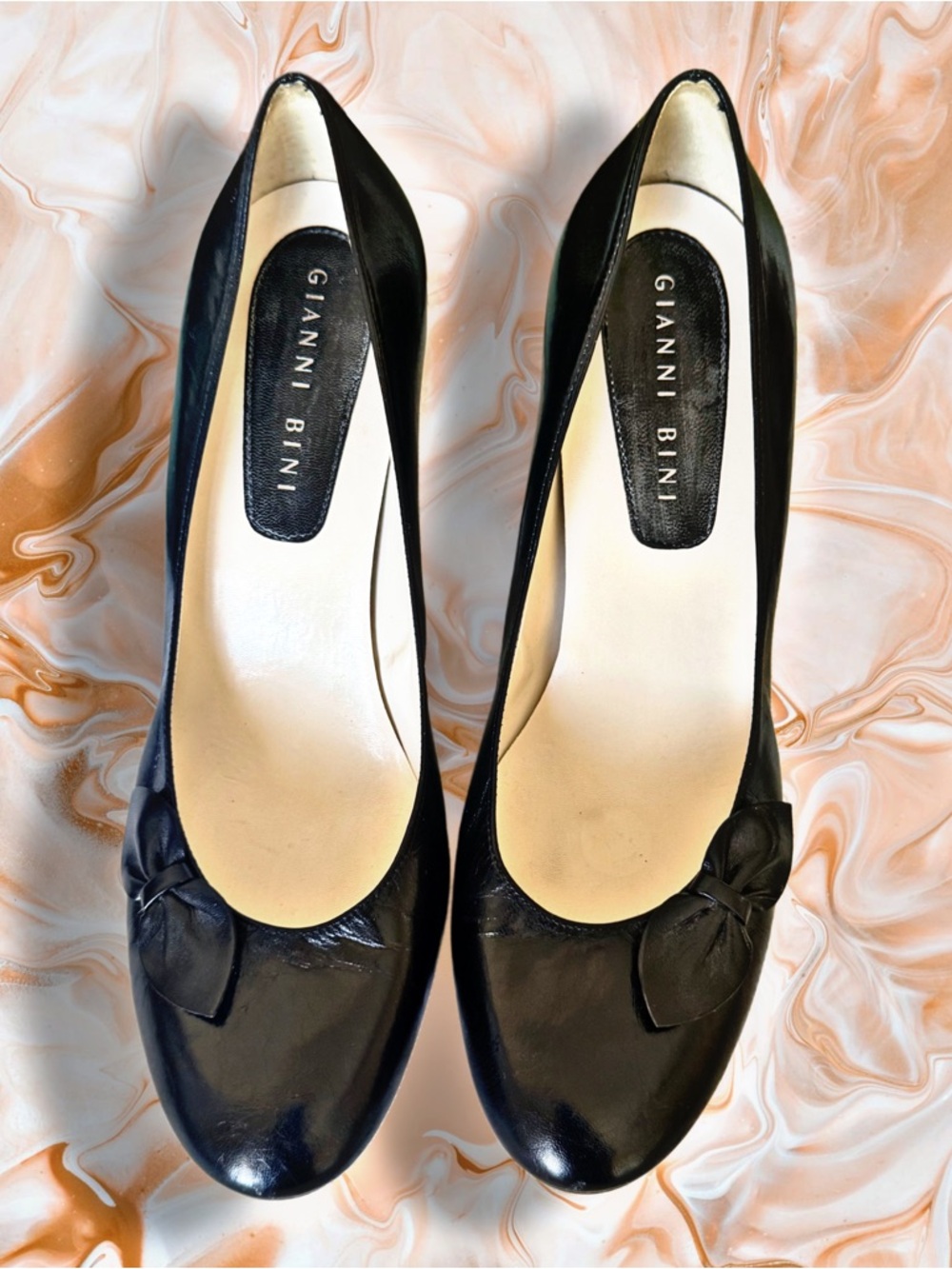Feminine Pumps